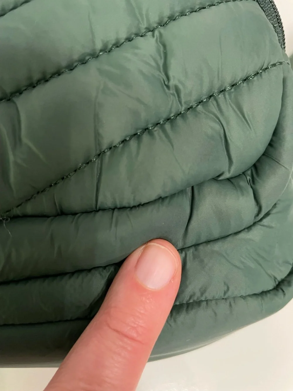 Lands End Ultra Light Quilted Forest Green Puffer Adjustable Crossbody Bag Cabin